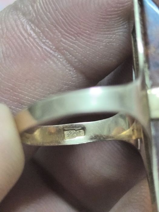 Продаю золотое кольцо
