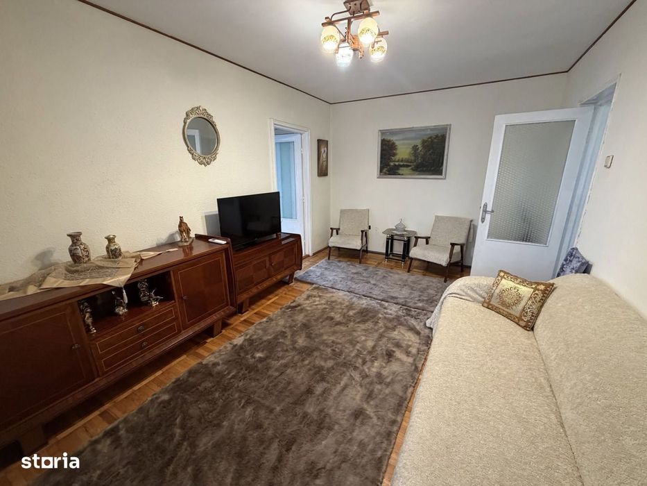 De vânzare apartament 3 camere zona Gării etaj 2/4 — fotografia 1