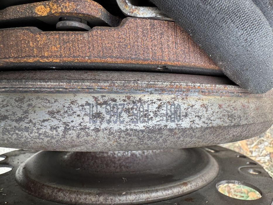 Демфер за Ауди А4 б8.5 2.0 177 кс