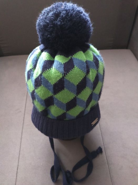 Шапка зимняя ,  детская.