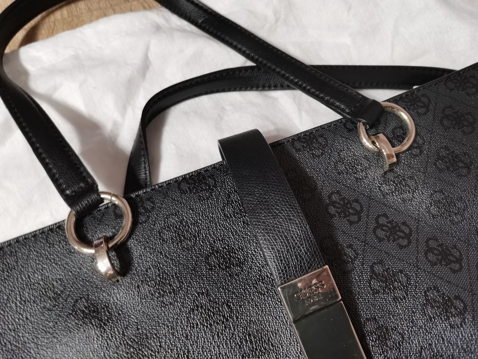 Geanta, poșetă Guess