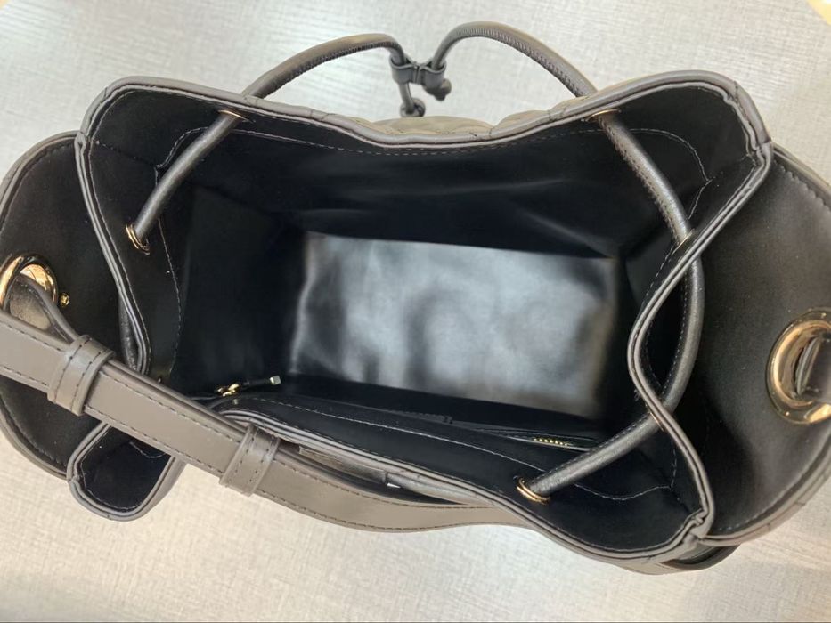 Чанта new Christian Dior ,LV