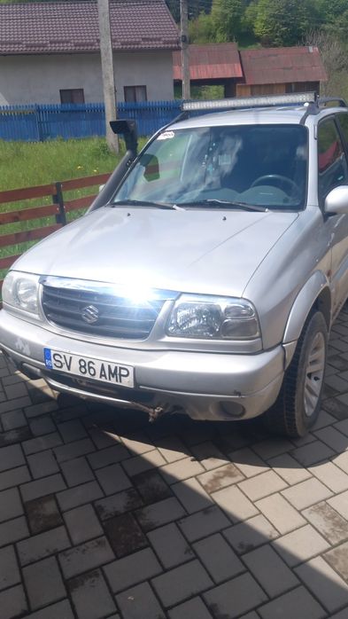 Vând suzuki grand vitara