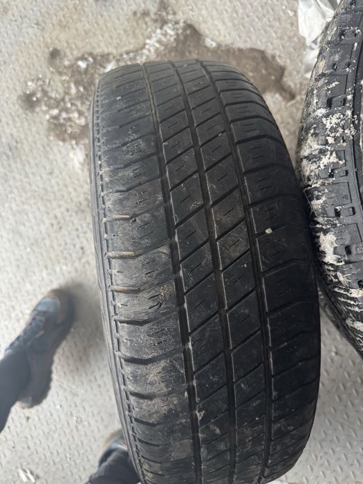 Продам летние шины с дисками MICHELIN 195/65/15
