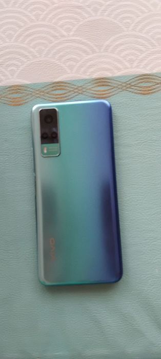 Vivo y31 4/128 sotiladi