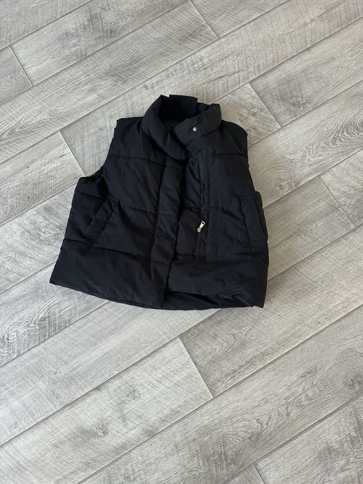 Безрукавка новая