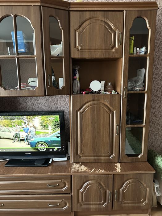 Продам ТВ стенку