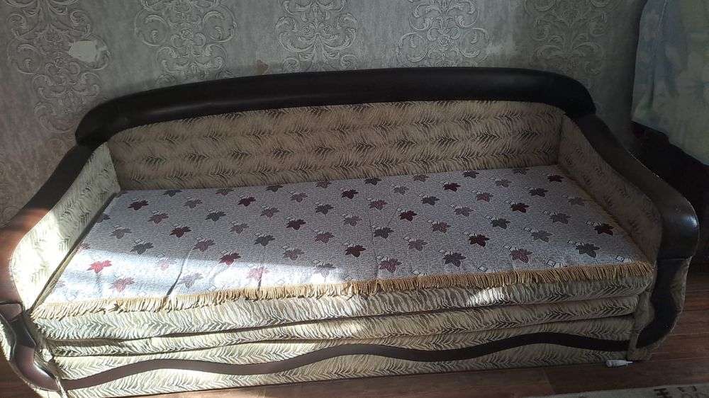 Продам диван б/у