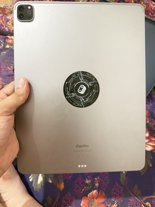IPad Pro 12.9 дюмов 6 поколение