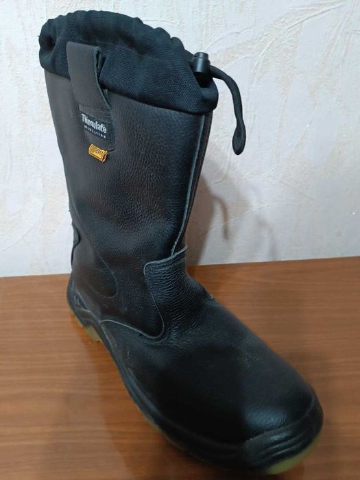 Сапоги осенние новые