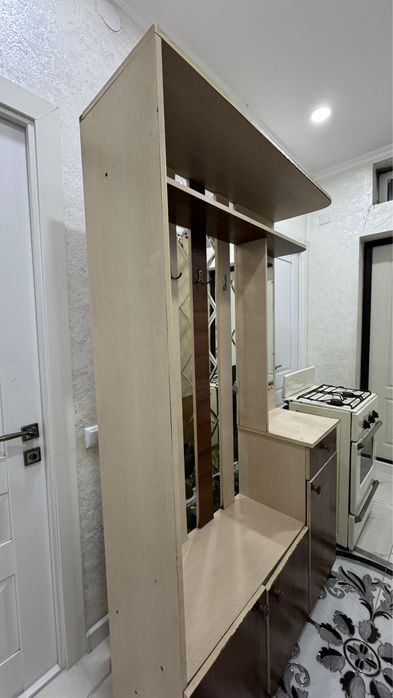 Продам Шкаф с вешалкой б/у