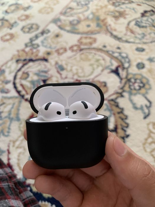 Продам Airpods 4