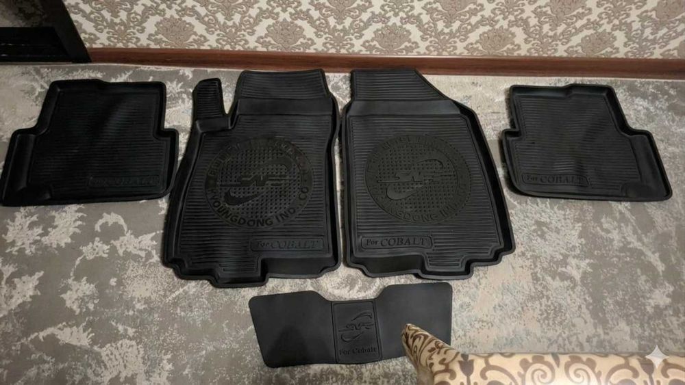 Cobalt  Коврики на кобальт. Состояние идеал.