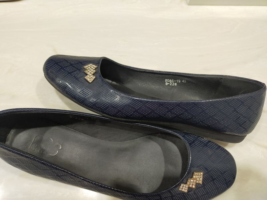 Туфли, балетки 42-43раз.