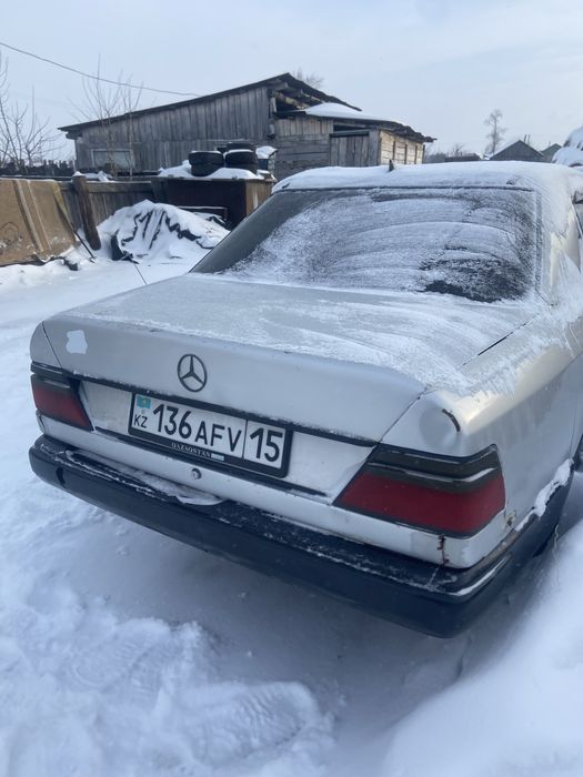 Продам мерседес е260 в хорошем состояние