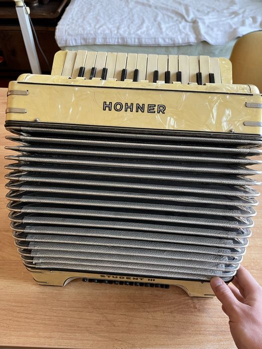 Акордеон Hohner Student III