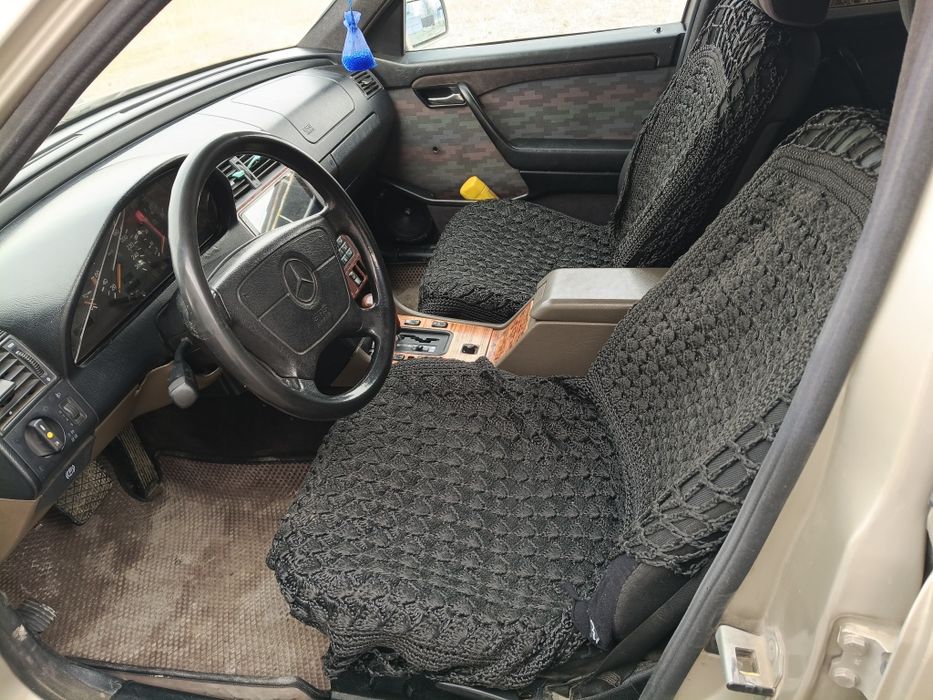 Продам срочно Mercedes c280