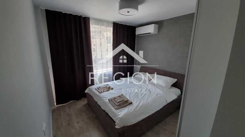 Дава се под наем Двустаен апартамент в Варна, Бриз - 75 кв.м за 750 € - Снимка #7