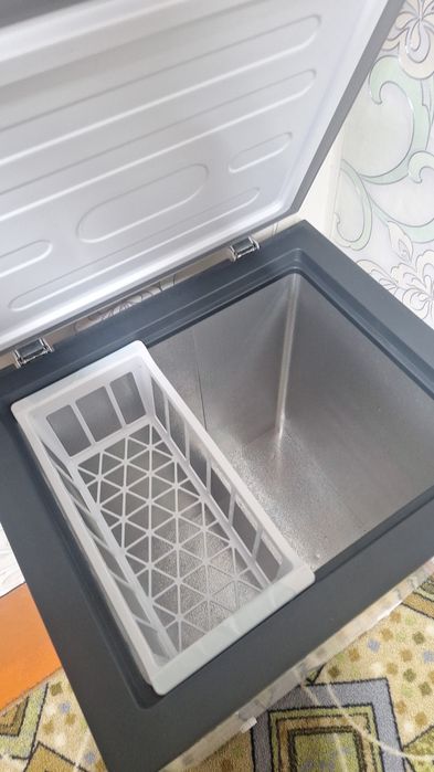 морозильник нов почти