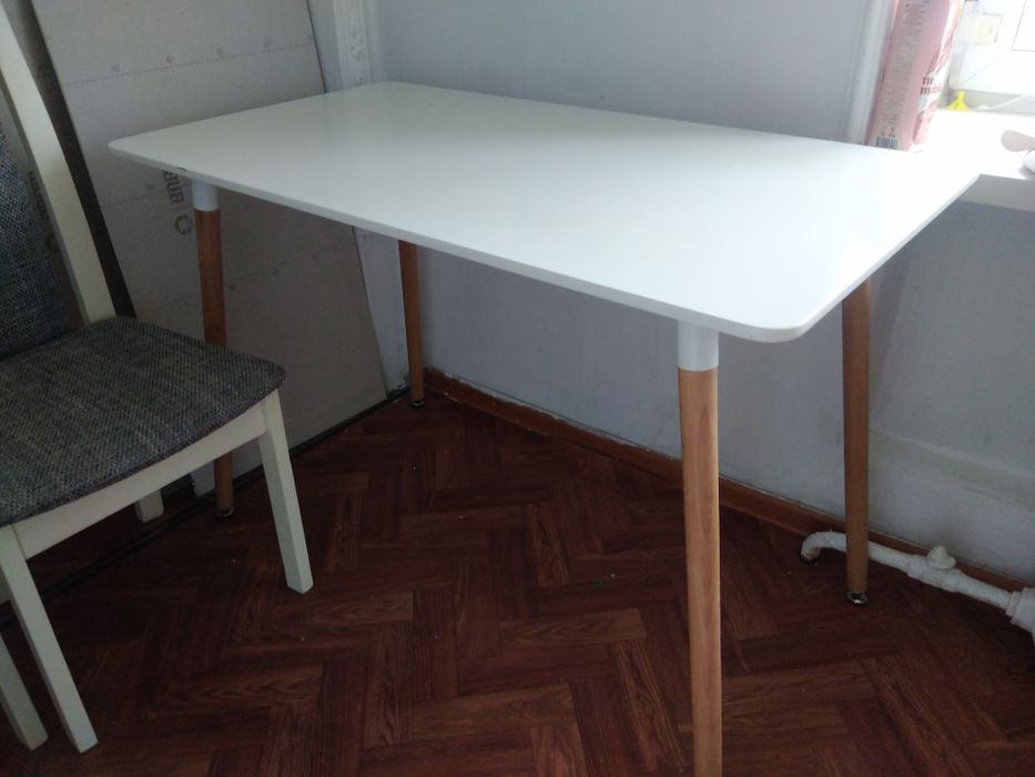 Стол кухонный б/у