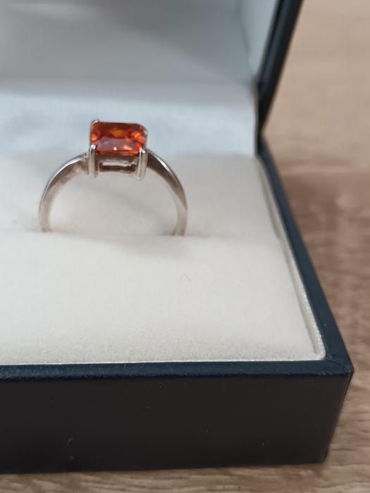 Inel argint cu piatra