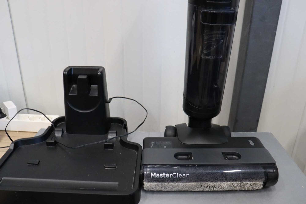 Ultenic AC1 Elite прахосмукачка за мокро и сухо почистване,LCD дисплей