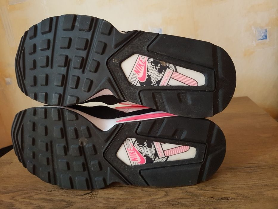 Nike Air Max маратонки 40 номер.