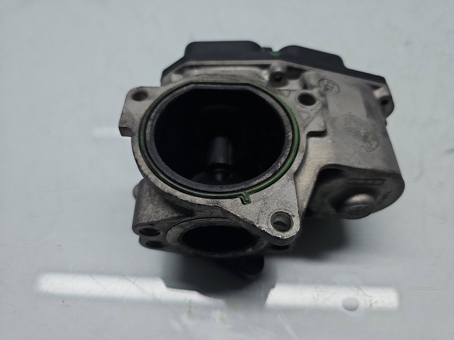 Supapa EGR Volkswagen Passat B6 (3C2) [Fabr 2005-2010] 03L131501E 2.0