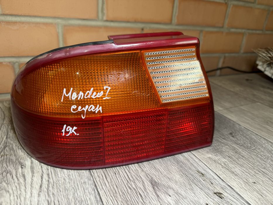 Задний фонарь Форд Мондео 1