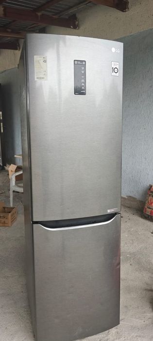 Холодильник LG NO FROST 190см Полностью рабочий