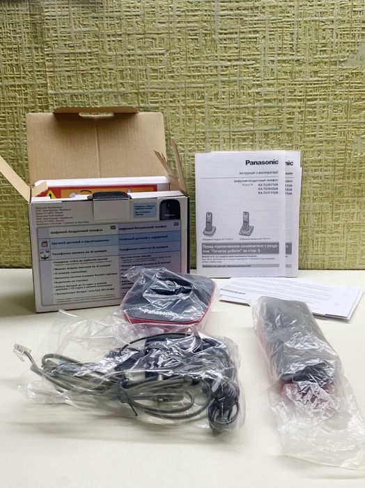 2 ta Panasonic telefon: KX-TG1611UA modeli va 1311BX modeli (zapchast)