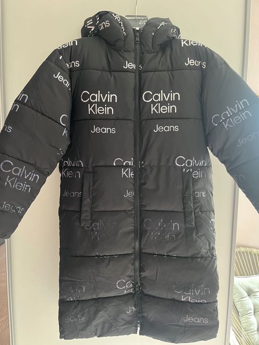Зимно дълго яке Calvin Klein