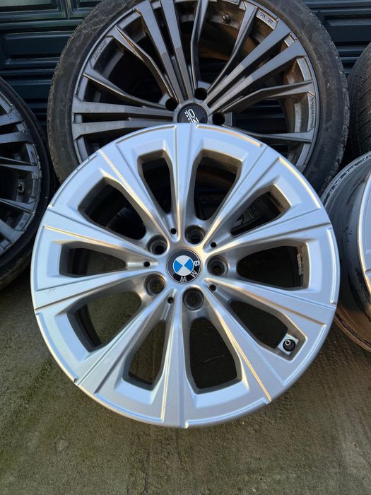 Jante BMW R17 , Style 775 V-Spoken, Compatibil cu G20,21,22,23,42