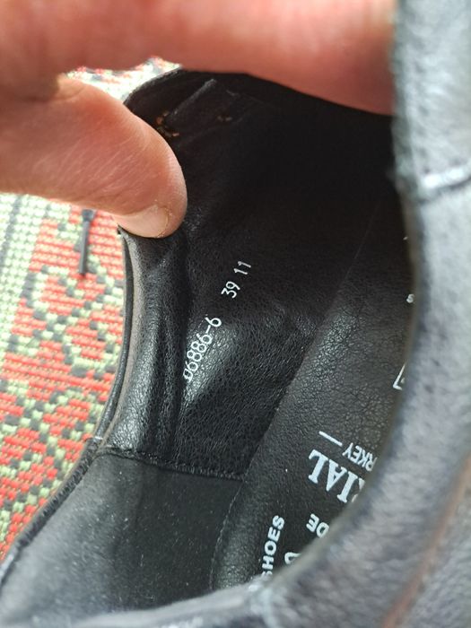 Продам туфли кожаные