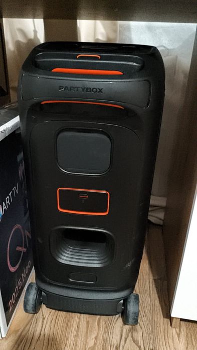 Продам колонку JBL Partybox 320