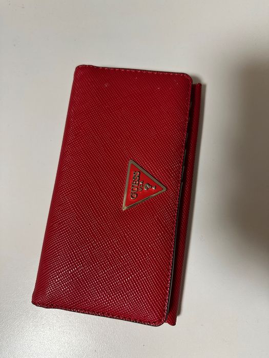 Червено Guess портмоне