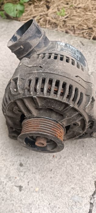 Генератор от Ауди Bosch 14 v 70- 120 А