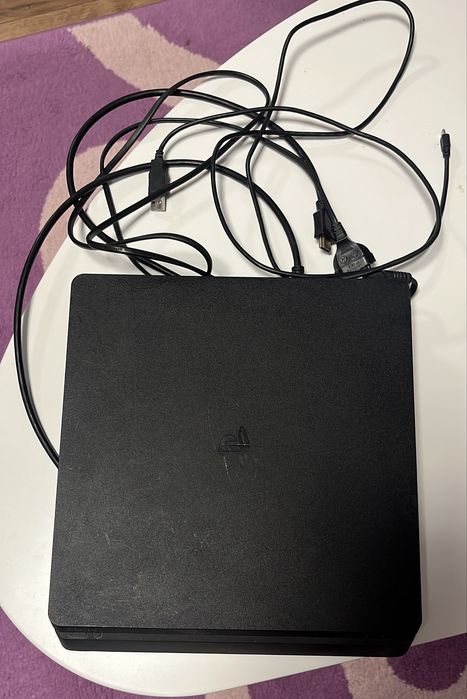 Vǎnd Playstation 4