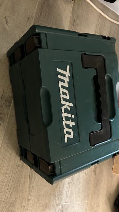 Makita гайковерт и ъглошлайф на батерии