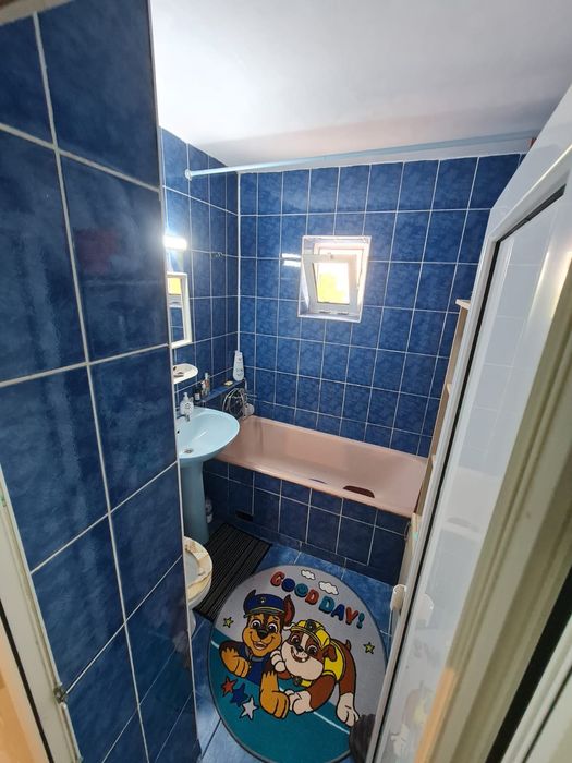 Apartament 3 camere, Strada Savinesti, Etaj 1, Tg Jiu