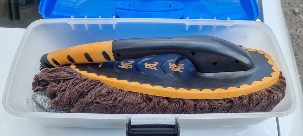 Продам мягкую щётку для чистки авто