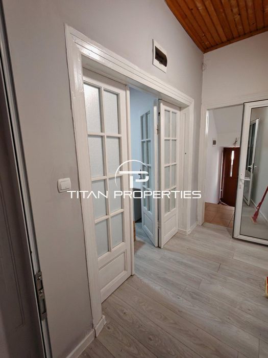 Дава се под наем Етаж от къща в Пловдив, Център - 130 кв.м за 500 € - Снимка #10