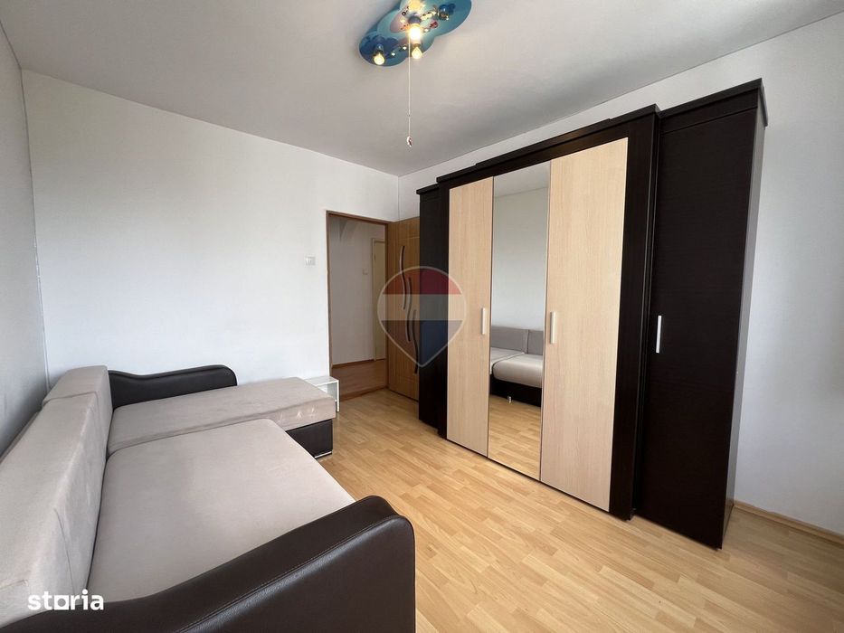 Apartament spațios 3 camere, 2 băi - Ciresica