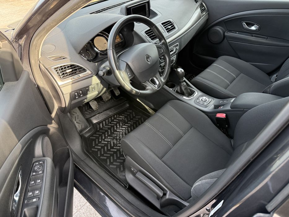 Megane Paris 2014, 1.5 dci 110 CP euro 5, Incalzire scaune,Lane assist