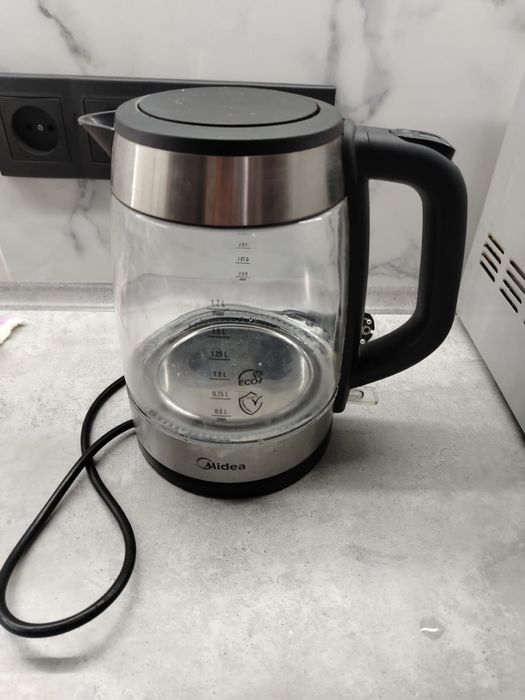 Продам чайник дешево