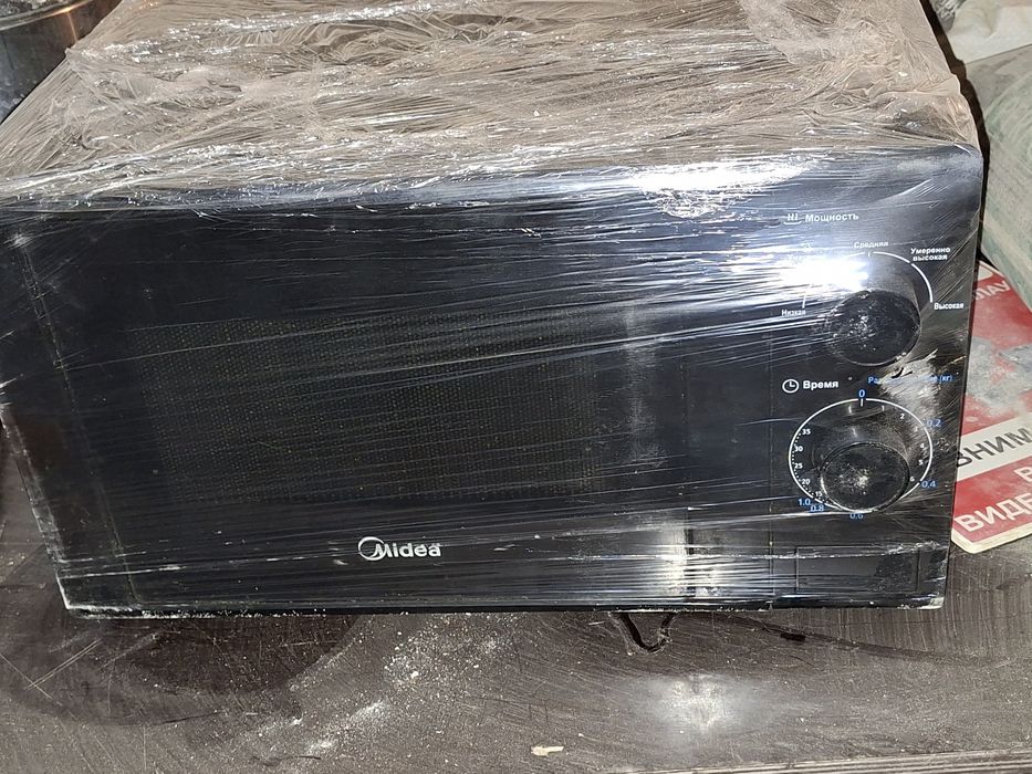 Микроволновка Midea