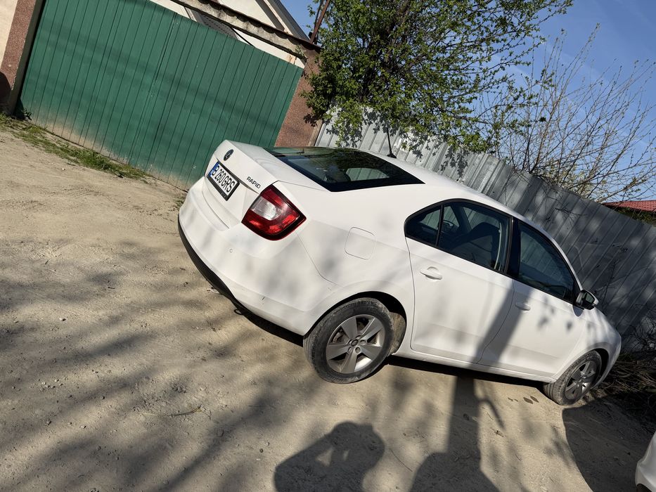 Inchiriez Skoda Rapid 2018 GPL+1.0 benzina
