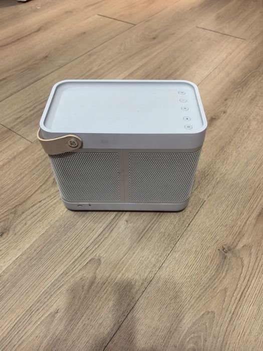 Bang and olufsen преносима тонклона  Beolit 17