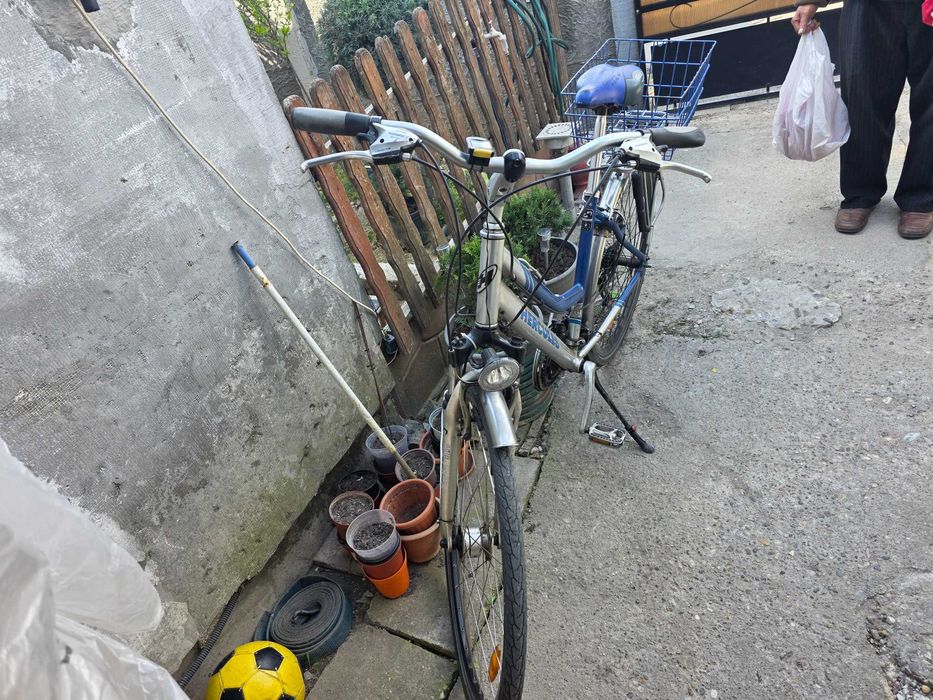 De vanzare bicicleta