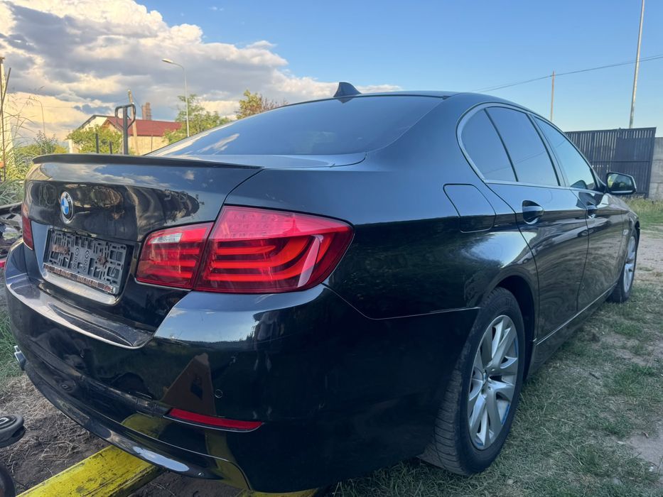 Dezmembrez BMW seria 5 F10 3.0 N57